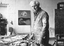 Fotografia de Max Ernst en el seu estudi